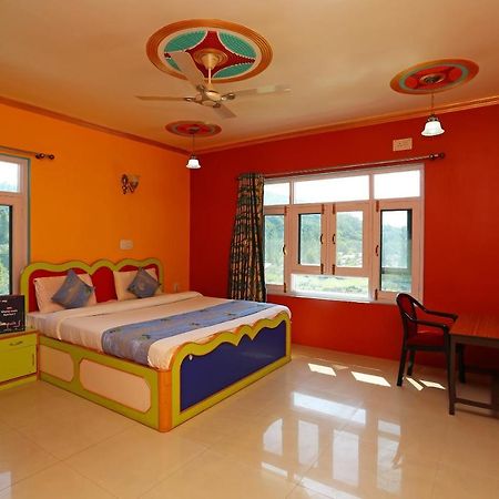 Srīnagar Super Oyo Hotel El Classics מראה חיצוני תמונה