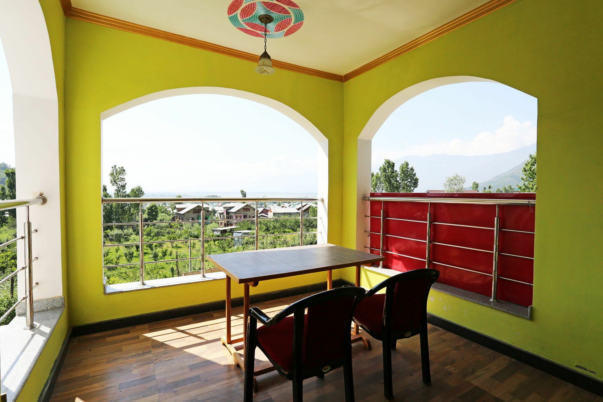 Srīnagar Super Oyo Hotel El Classics מראה חיצוני תמונה
